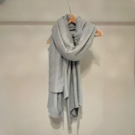 ZARA LARGE FLUFFY SCARF