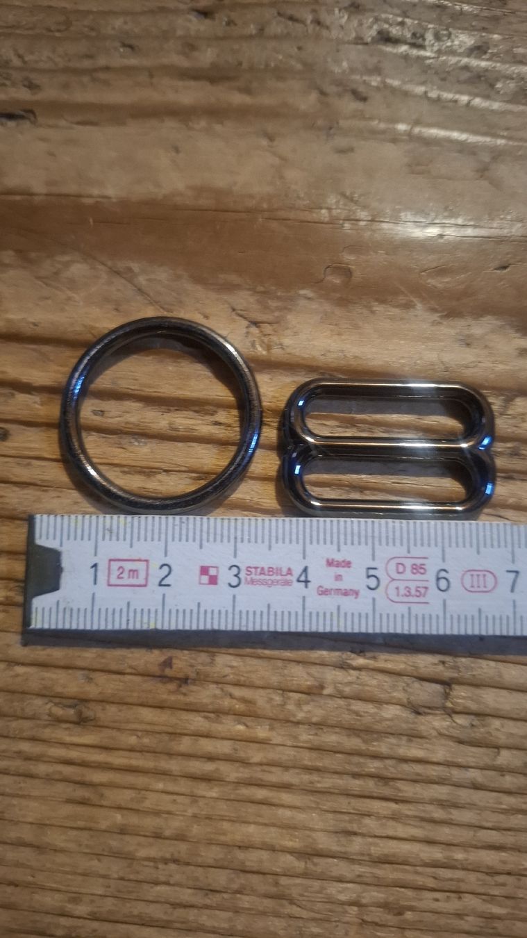 Attrezzatura da arrampicata: Schnallen, Ringe, D-Ringe, Schieber - Metall – Nuovo (secondo la descrizione) da Ebnat-Kappel venduto da Aibur 2