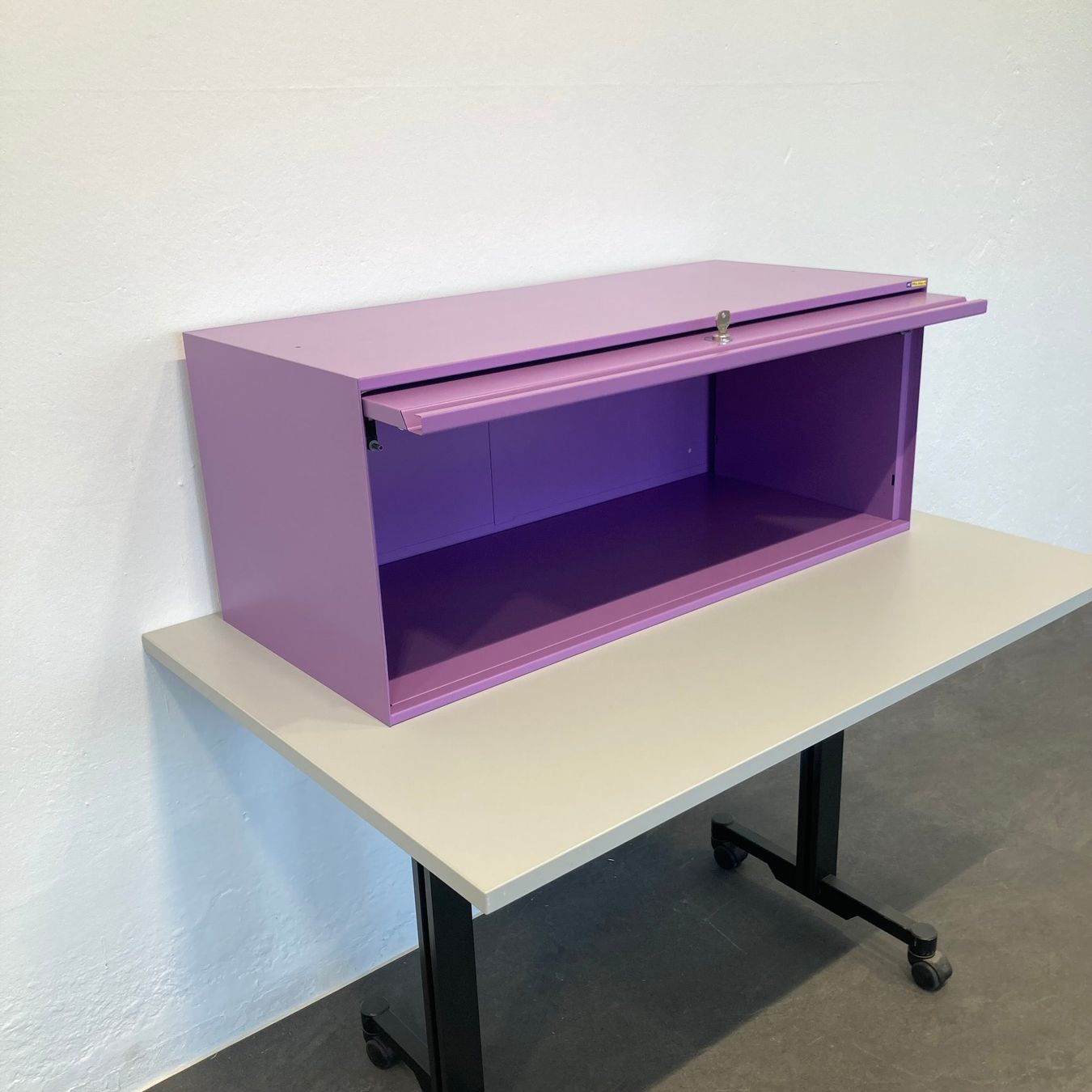 Lista Armadi: Lista Office LO Locker Modul Hellviolett mit Schlüssel – Usato da Schönenwerd venduto da mcofficeshop 3