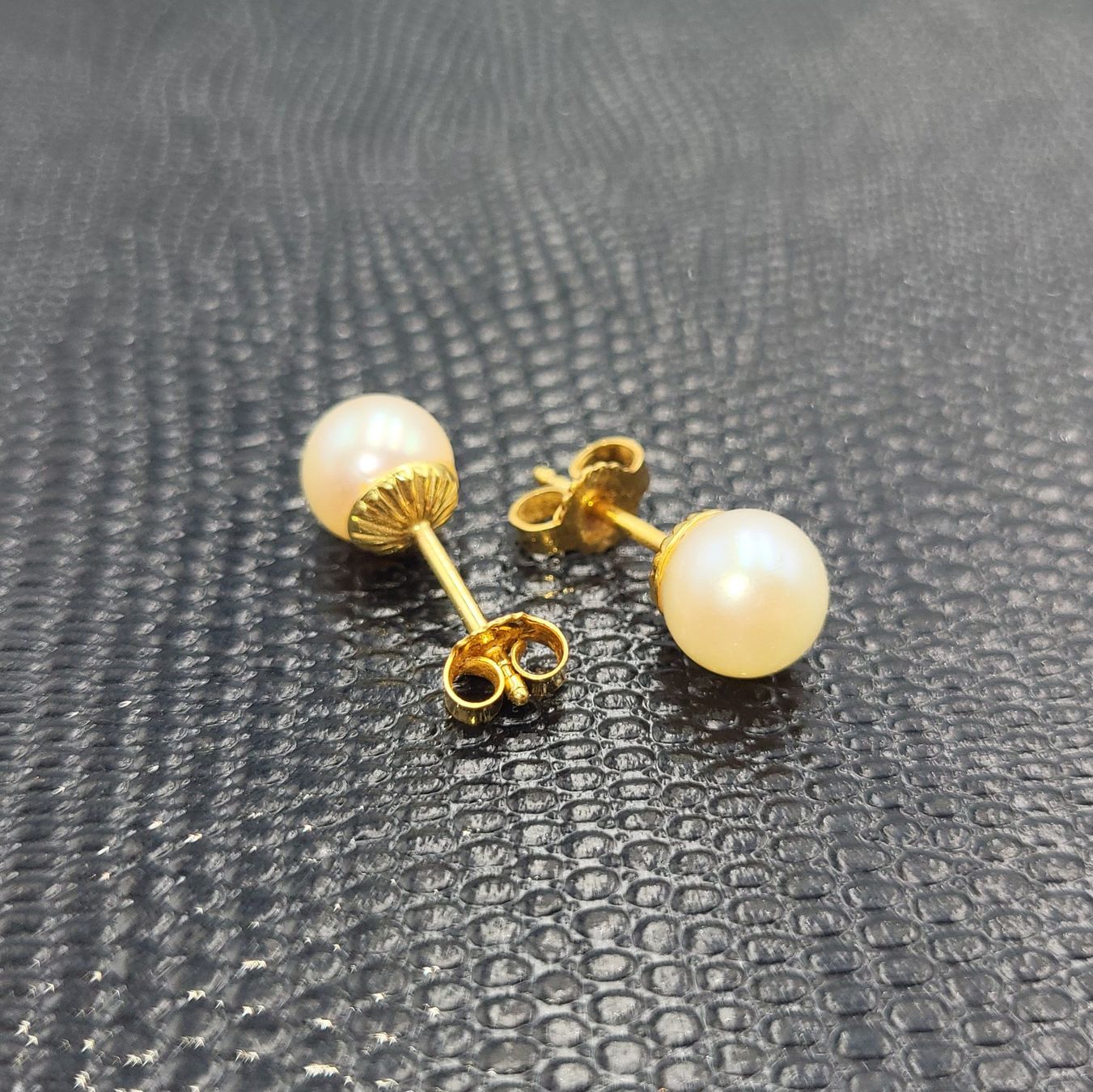 Orecchini pendenti & Orecchini a lobo: 18 Karat 750 Gold Perlen Ohrstecker – Usato da Wald ZH venduto da Dasilver 1