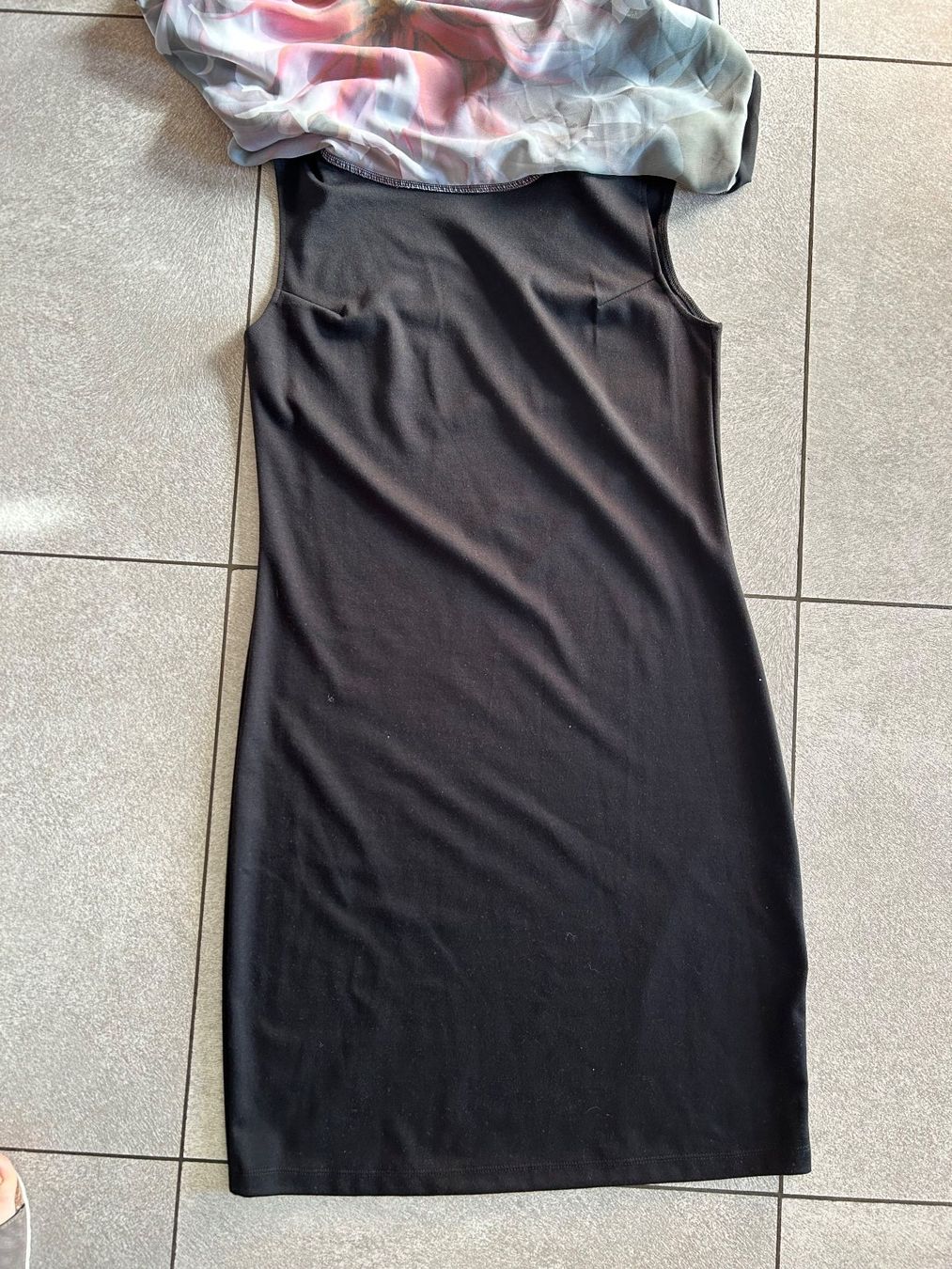 Vestiti: robe élégante de mi-saison fleur noir Gr. 40 – Nuovo (secondo la descrizione) da Arbedo venduto da nadia1973 2
