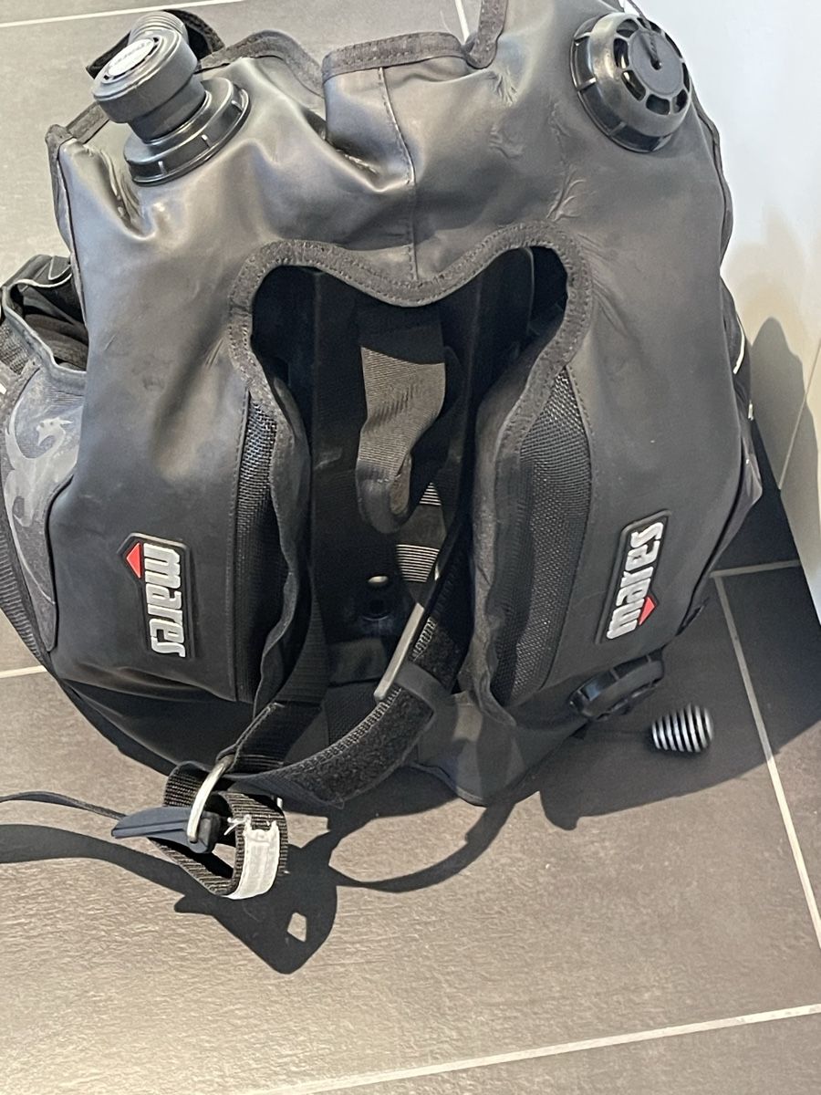 Mares Respiratori & Giubbotti: Mares Dragon Tarierjacket (Größe XS) – Usato da Böckten venduto da Dive-green 1
