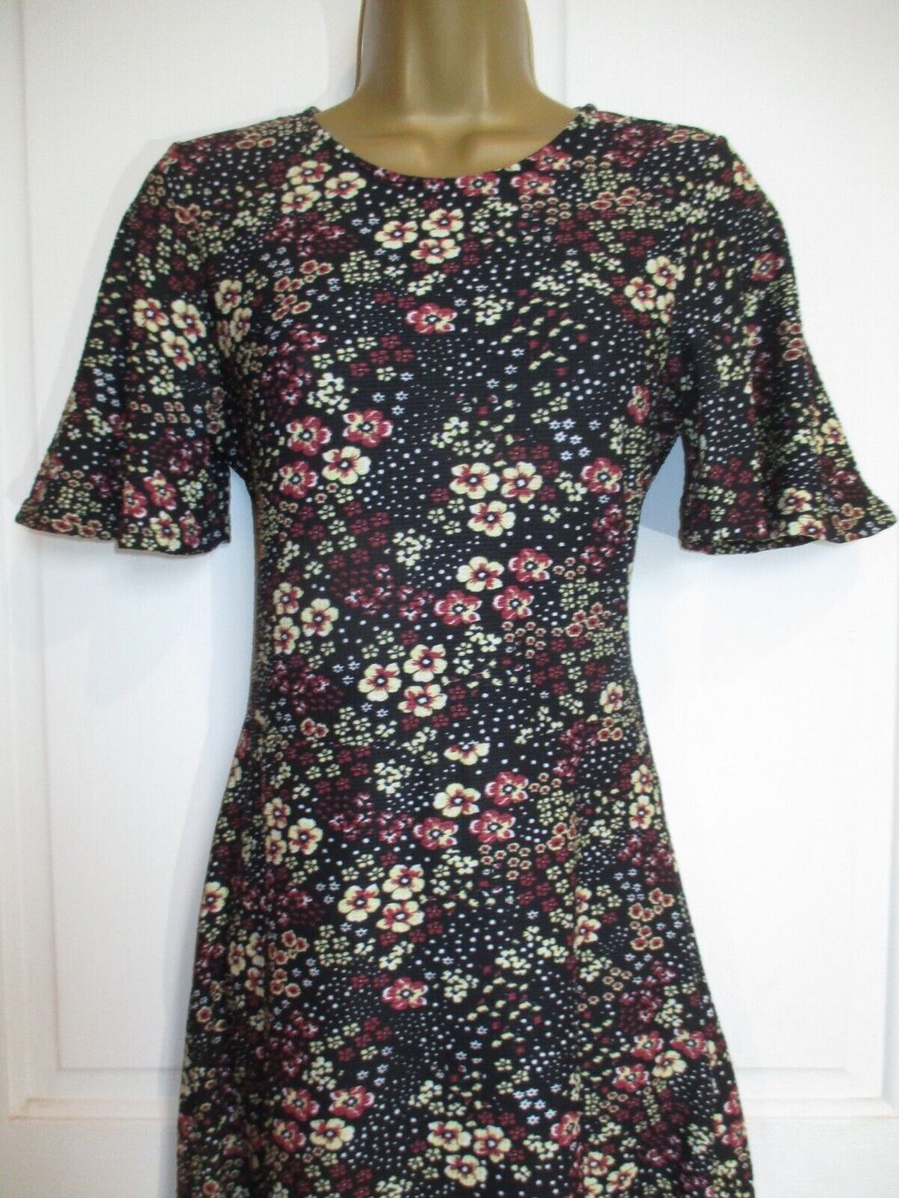 Vestiti: Floral dress Size EU 40 – Nuovo (secondo la descrizione) da Zürich venduto da ewat 3