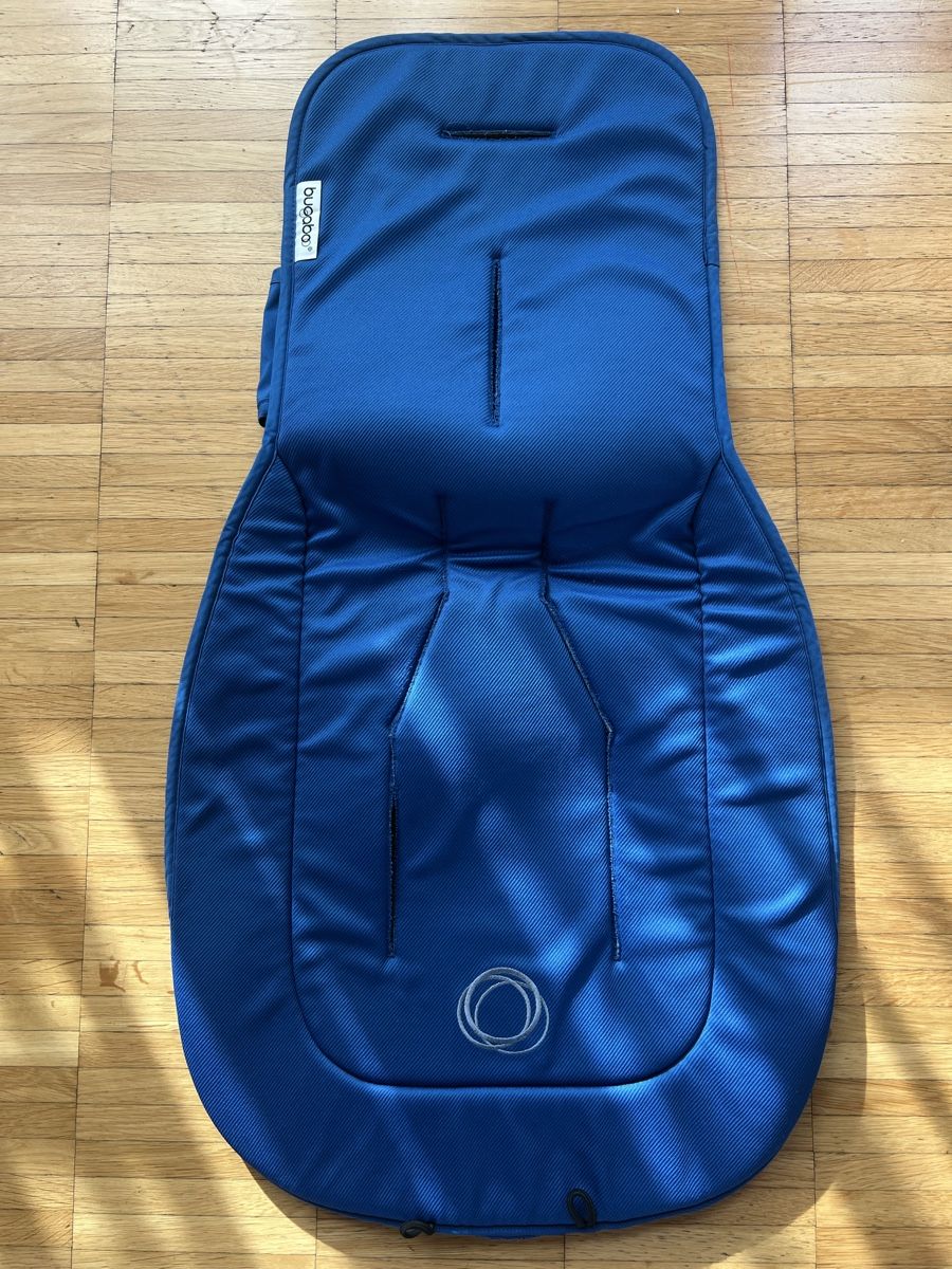 Bugaboo Carrozzine: Summer Bugaboo Fox 2 stroller seat liner blue, as new! – Usato da Watt venduto da rmt07
