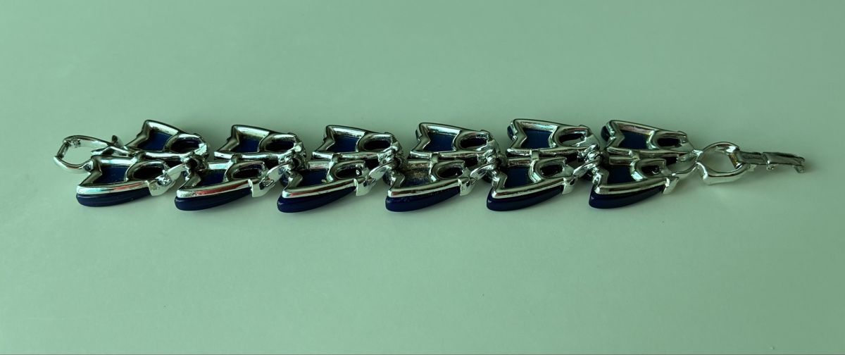 Bracelets: Bracelet blue leaf shape metal clasp – D'occasion à Basel par cat_sq5m 3