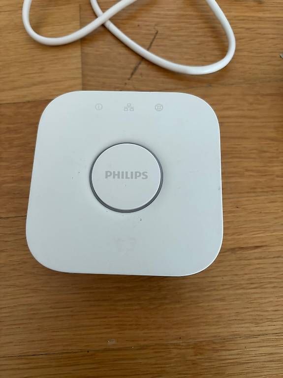Hub & Switch: Hue bridge – Usato da Delémont venduto da cmh_5pmt