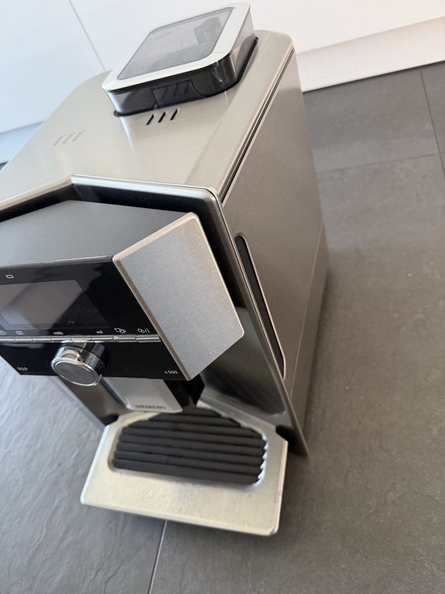 Siemens Machines à café & Machines à expresso: Kaffeevollautomat – D'occasion à Gontenschwil par chregipeter 2