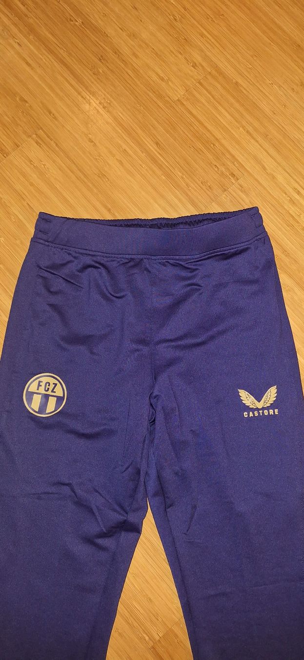 Pantaloni: FCZ Trainingshose, neu, Grösse S – Nuovo e nell'imballaggio originale da Zürich venduto da Sibili 2