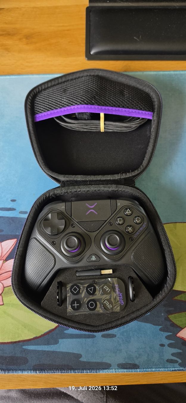 Fernbedienungen: SCUF Reflex FPS Controller mit Tasche und Zubehoer – Neu (gemäss Beschreibung) aus Heimberg von lar_mbx9