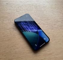 iPhone 13 128GB – Akku 100%, inkl. Ladekabel & Hülle