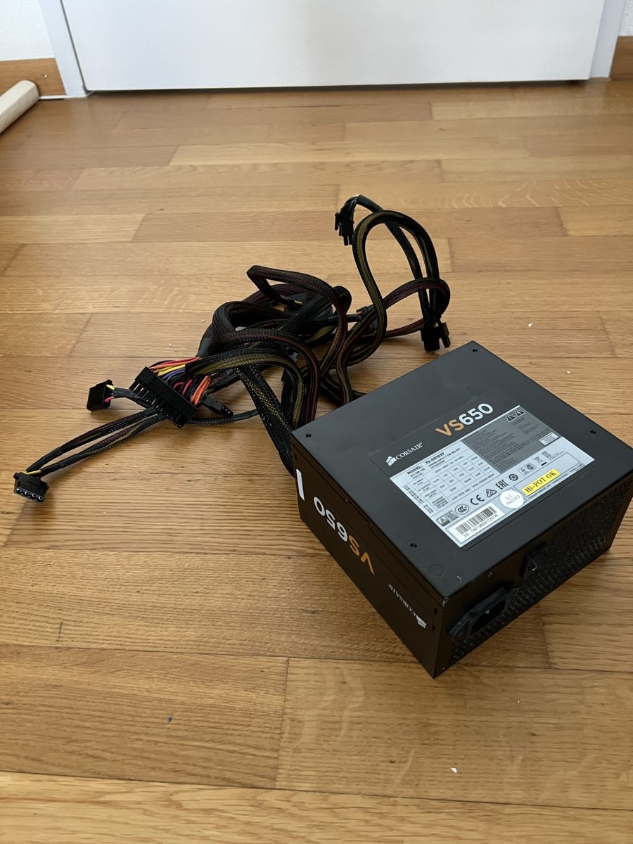 Corsair Componenti elettronici: Corsair VS650 Powersupply – Usato da Pfäffikon SZ venduto da pdroth