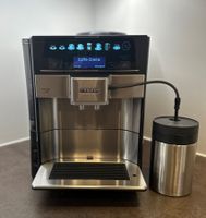 Siemens EQ6 plus s700 – neuwertig, Garantie bis Juni 2029
