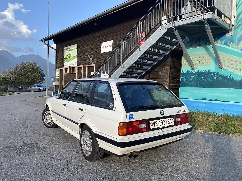 Automobili: BMW E30 325 IX Touring  – Usato da Sierre venduto da GML 1