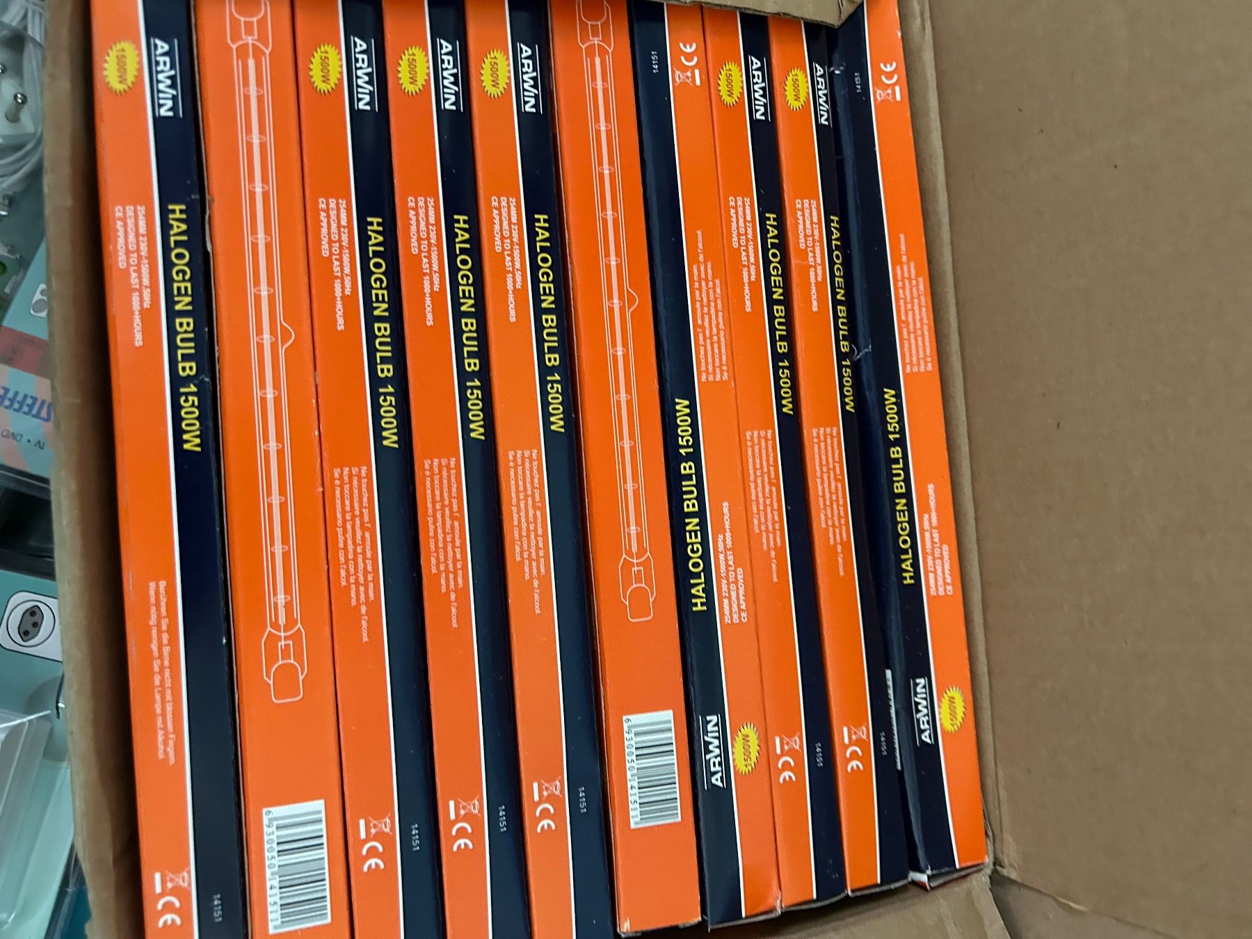 Spine: Set diverses Elektromaterial – Usato da Bassecourt venduto da spargel13 2