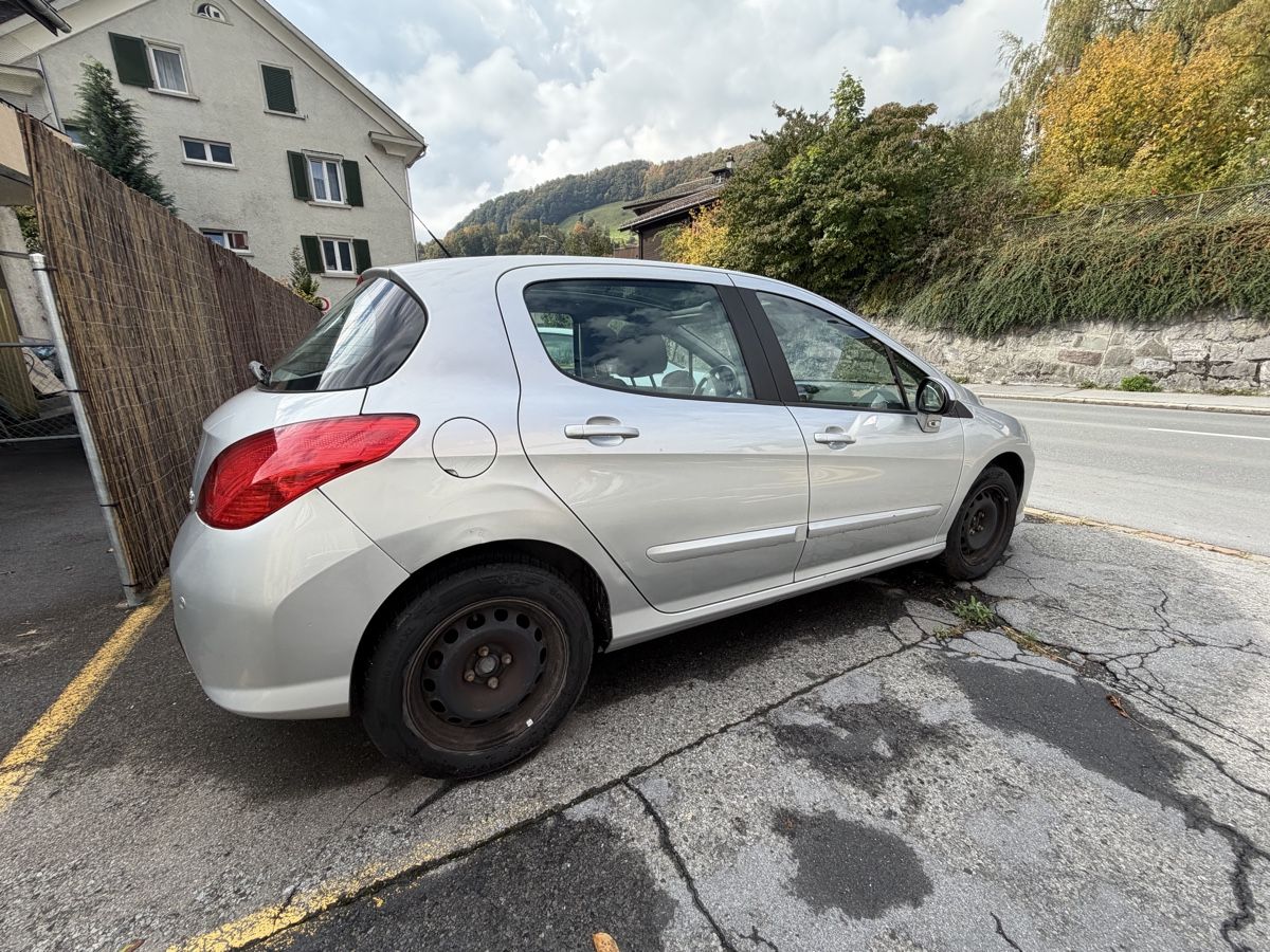 Peugeot Automobili: peugeot 308 – Usato da Glarus venduto da M.B.2 3