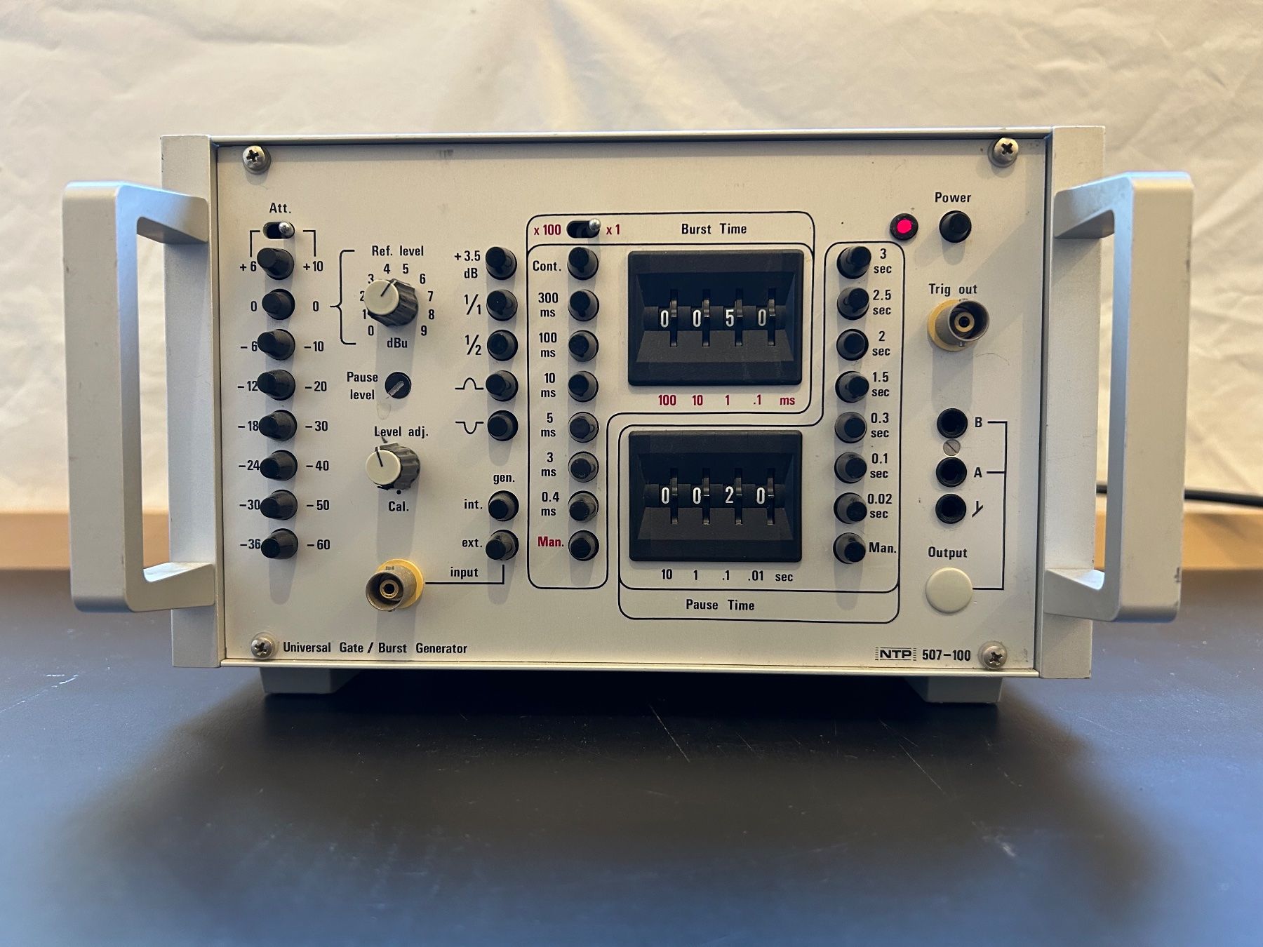 Stromgeneratoren: NTP 507-100 Universal Gate/Burst Generator gebraucht – Gebraucht aus Zürich von LuZ_8005