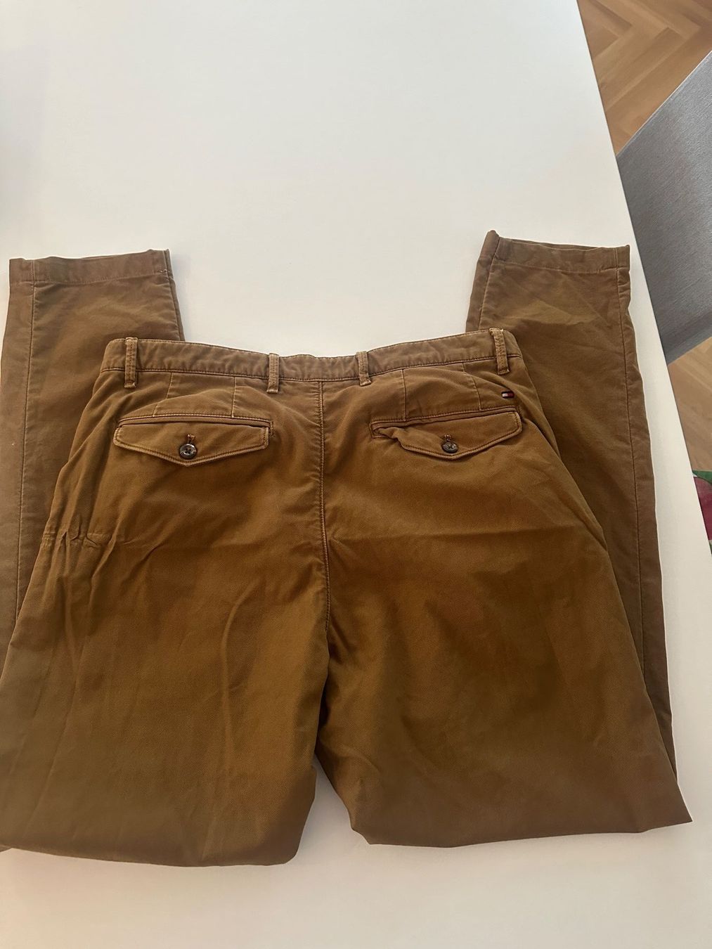 Tommy Hilfiger Pantaloni: Hose tommy hilfiger – Usato da Windisch venduto da ssa_q7nq 2