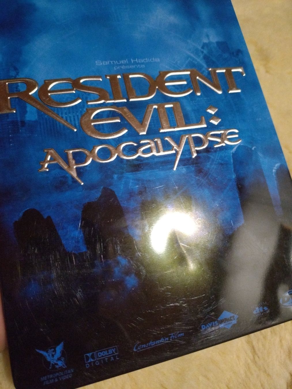 Tutti i DVDs: Resident Evil Apocalypse - Édition Métal Collector  – Usato da Farvagny-le-Grand venduto da LaCaverne 4