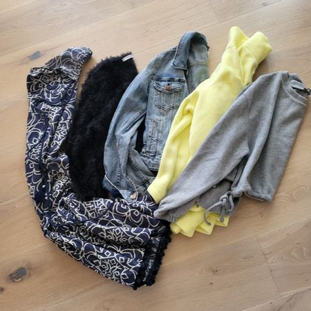 Kleiderpaket, Mango Flausch-Pulli, Gr.S, (Artn.61)