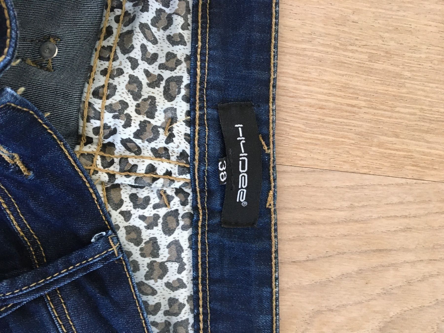 Jeans: Jeans Grösse 38 – Usato da Adliswil venduto da rossoelmare 1