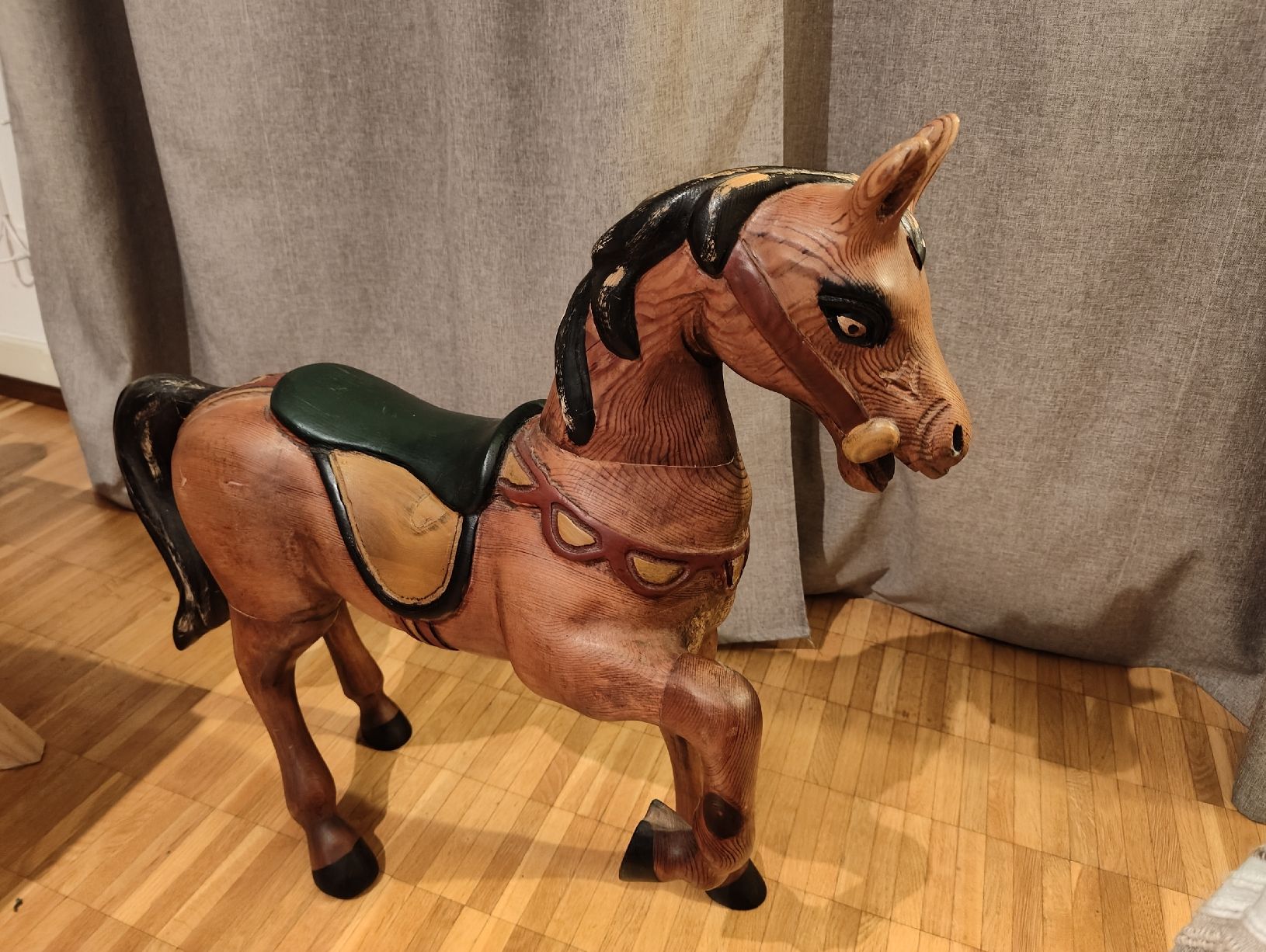 Skulpturen & Statuen: cheval en bois – Gebraucht aus Lausanne von monisar01 2