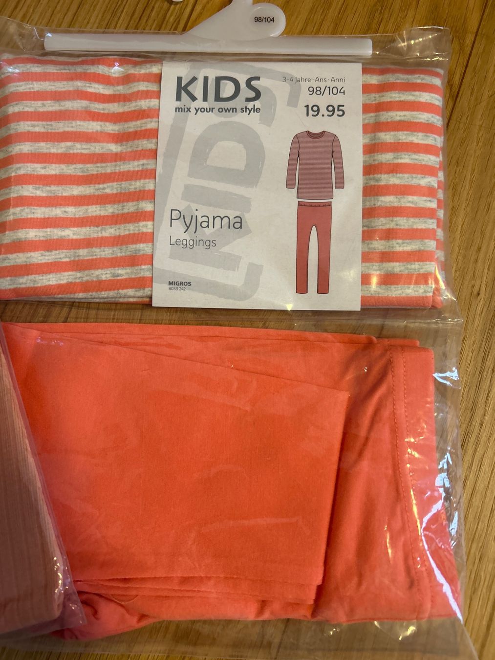Pigiama & Simili: 4 Pyjama neu 98/104 – Nuovo e nell'imballaggio originale da Degersheim venduto da Principessa_90 3