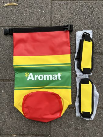 Aromat Dry Bag mit Tragegurten neuwertig
