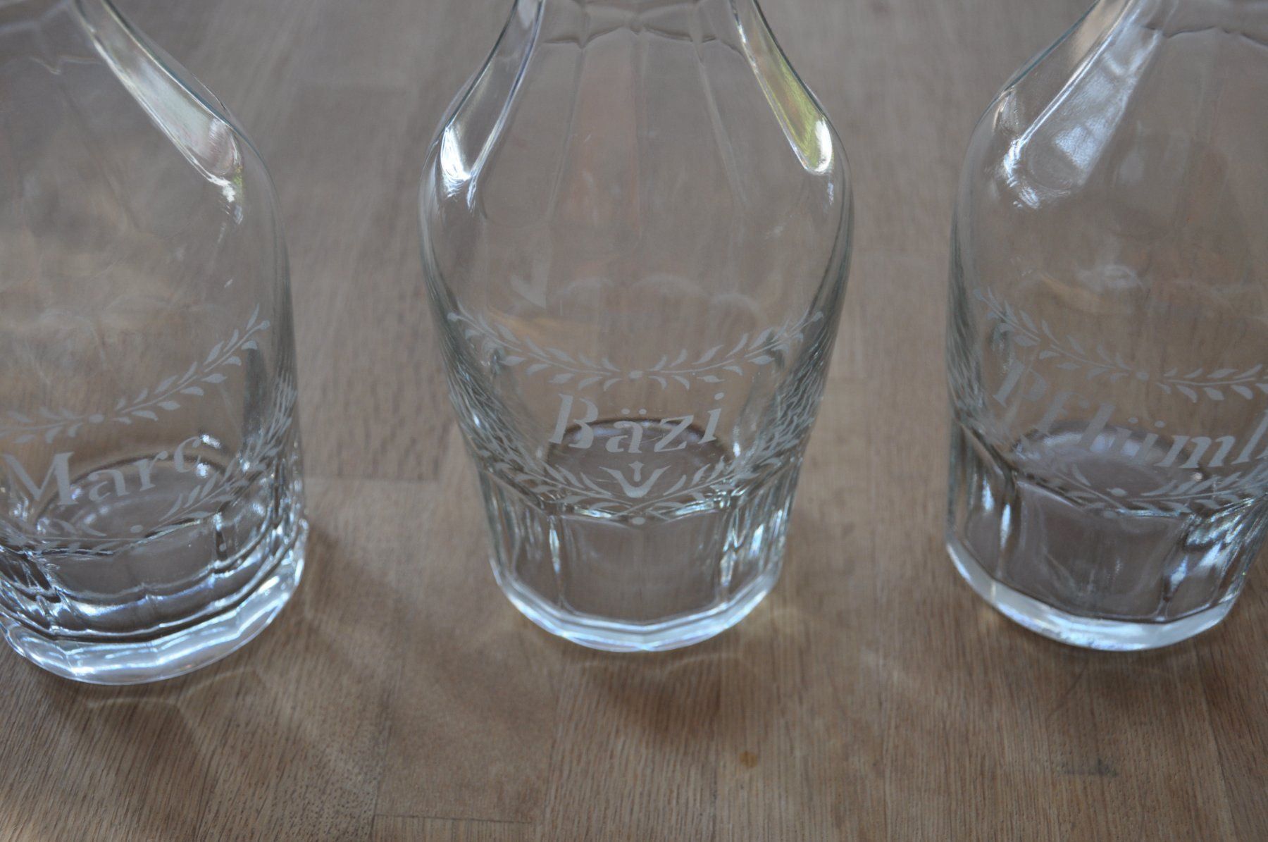 Karaffen: Glas Karaffen 3 stk. zusammen – Gebraucht aus Rothrist von Sheriff94 2