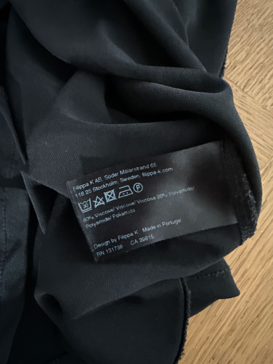 Filippa K Camicette: Filippa K Bluse Schwarz, Grösse XS 34 top – Usato da Bern venduto da nelke08 5