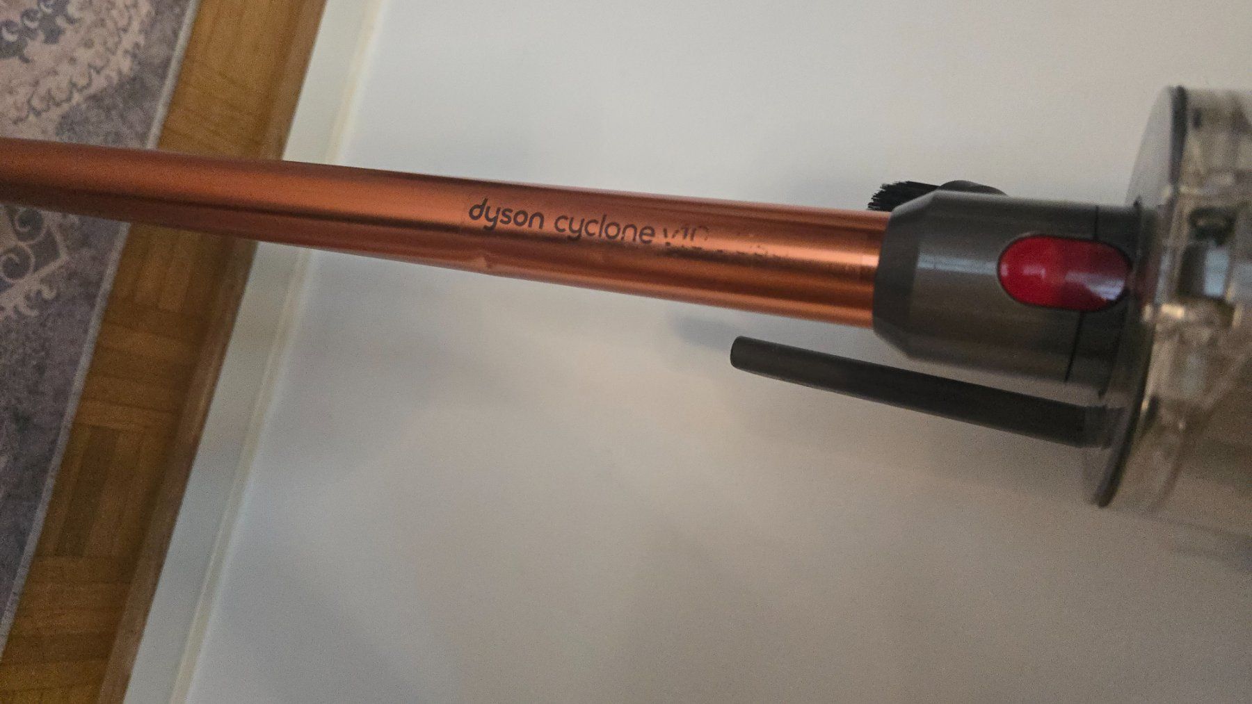 Dyson Staubsauger & Zubehör: Dyson staubsauger V10 Gebraucht – Gebraucht aus Wallisellen von theblacksheep 4