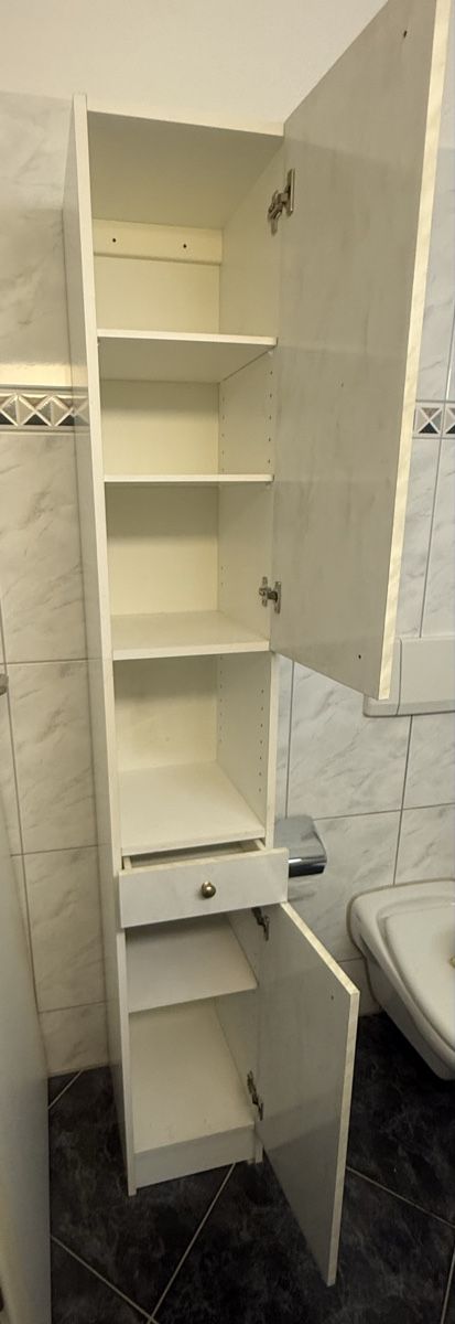Armoires: Badezimmermöbel – D'occasion à zuerich par Mirjam2000 1