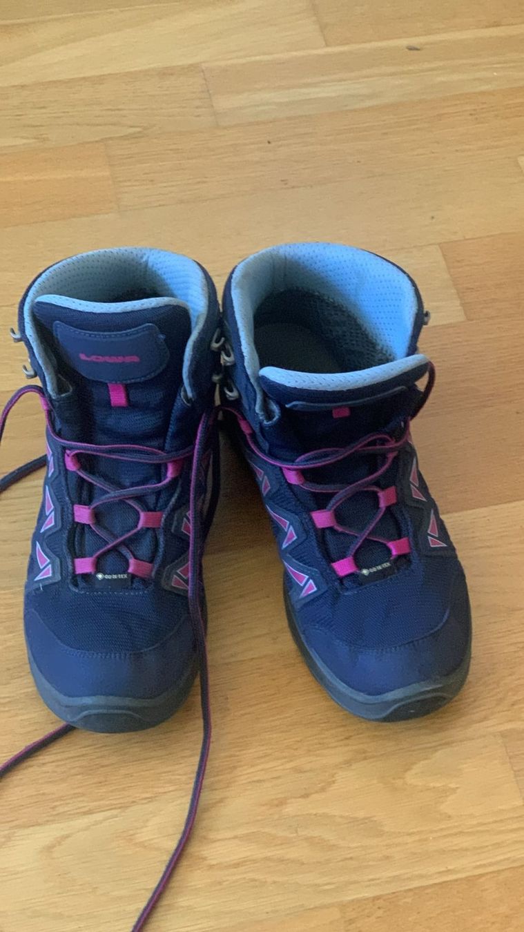 Lowa Herrenschuhe: Lowa Wanderschuh Gr. 39 – Gebraucht aus Geneve von mar_8dyp