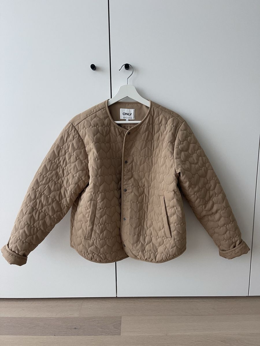 Only Giacche: Steppjacke mit Herzen – Usato da Zürich venduto da chouette1702