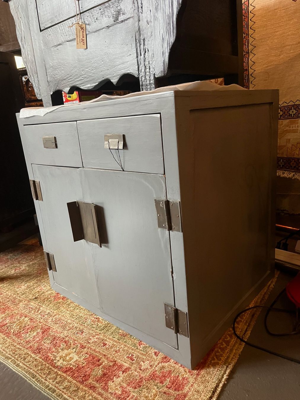 Cassettiere: Moderne, chineschinesche Kommode grau| LIQUIDATIONSVERKAUF – Nuovo (secondo la descrizione) da Zürich venduto da Hnikbay 1