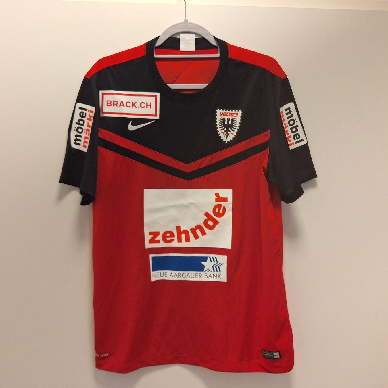 Canottiere & Pantaloni: Nike Fc Aarau away 2014-2015 – Usato da Bellinzona venduto da LA-ropa-de-Juan