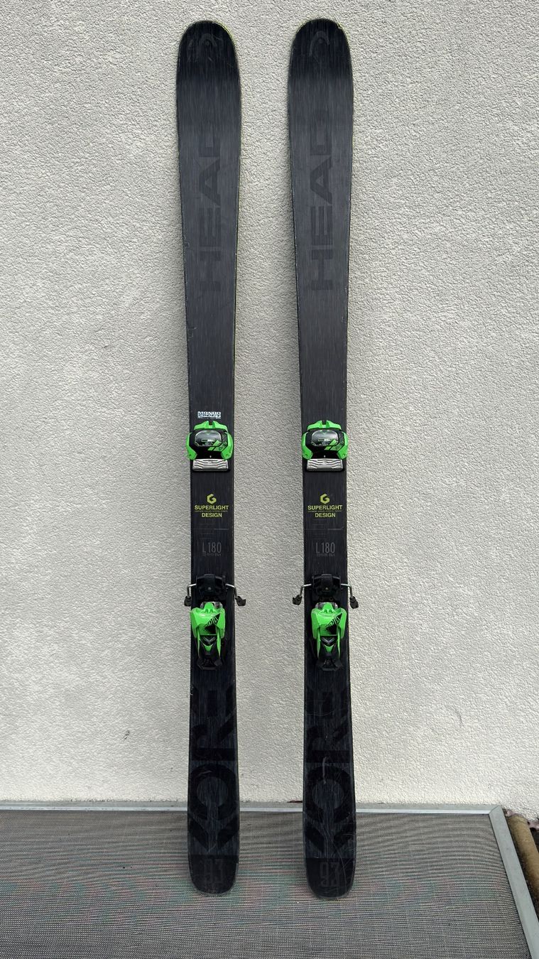 Tapis de selle bleu royale - Équipement - laval - Petites annonces