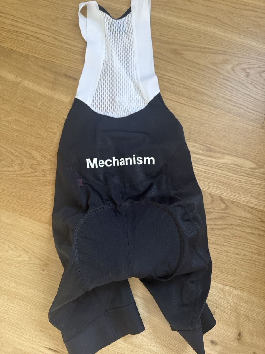 Pas Normal Studios Hosen: Cuissard cyclisme noir taille L – Gebraucht aus La Neuveville von MVG7777 1