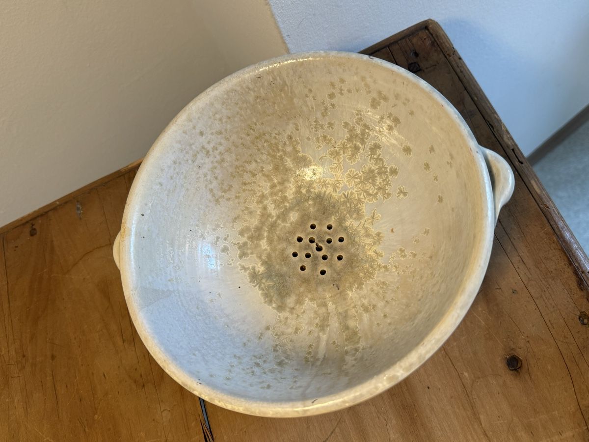 Ciotole: Handgemachtes Löchersieb (Ton) – Usato da Zürich venduto da chr_lgh5 5