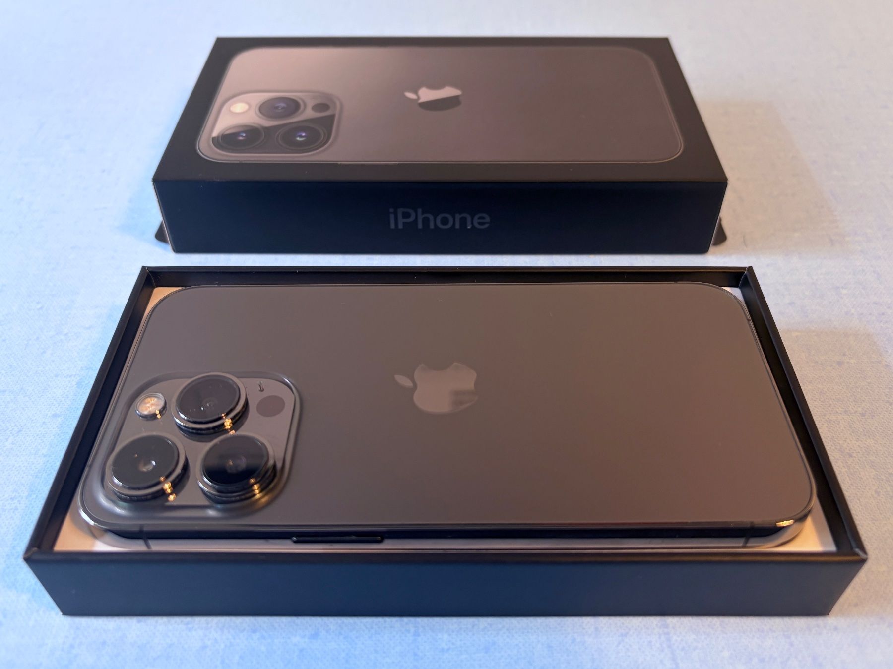 Apple Handys / Smartphones: iPhone 13 Pro (256 GB, Graphit) – Gebraucht aus Luzern von raymondnoir