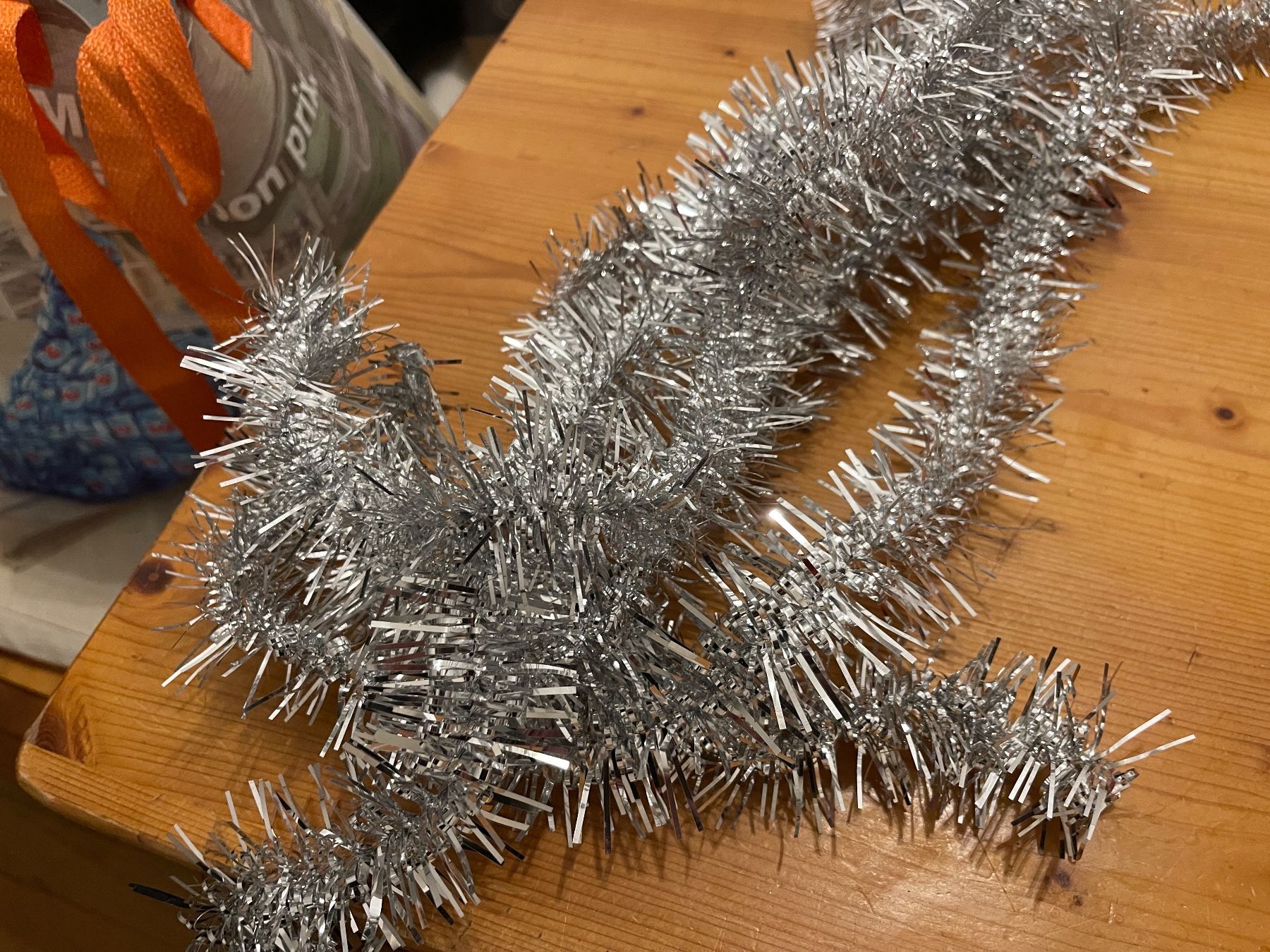 Alle Dekorationen: Weihnachtslametta 5m, silberfarbig – Neu und originalverpackt aus Weinfelden von ice_heart_xx 2