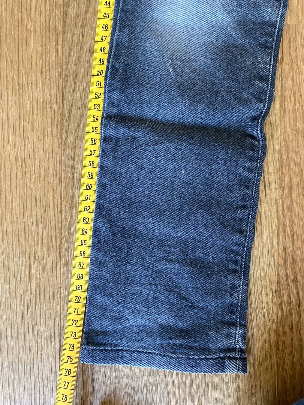 Hosen: Dreifeder Jeans schwarz, Grösse 134, elastischer Bund – Gebraucht aus Suhr von Jade87 3