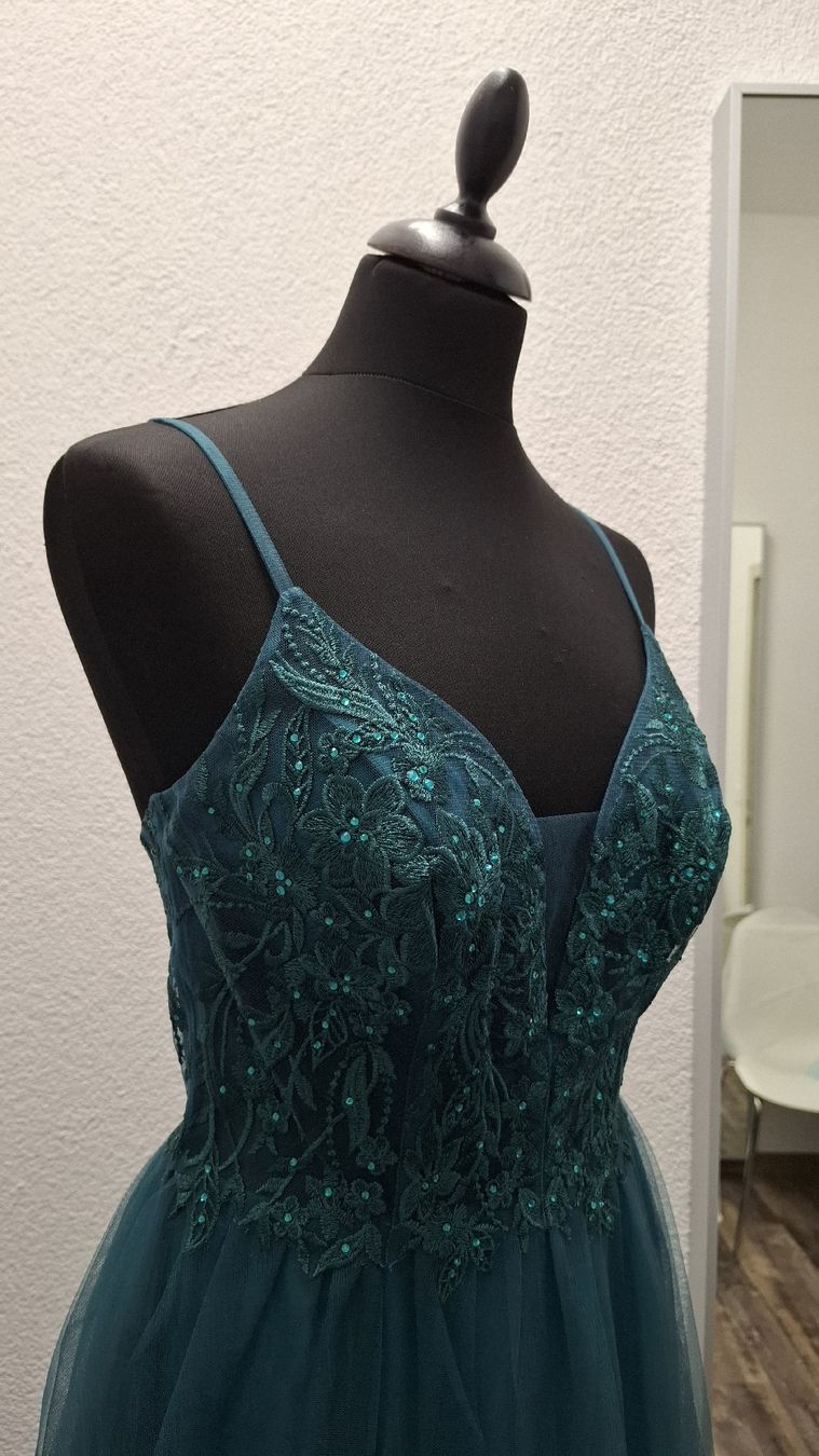 Kleider: Dunklegrünes Abendkleid, Grösse 36, neu! – Neu (gemäss Beschreibung) aus Uster von VMT. 2