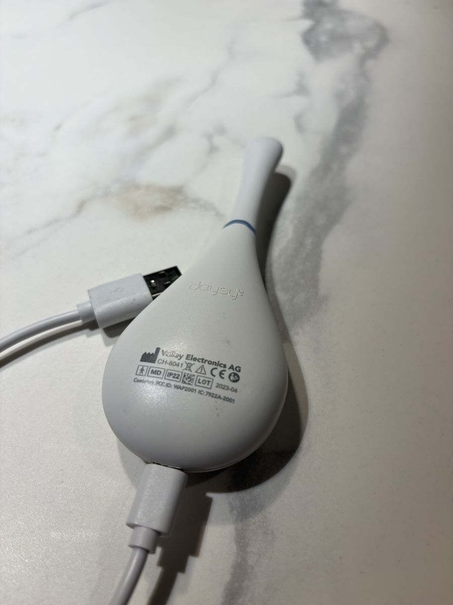 Misurare: Daysy Fertility Tracker White USB Cable Good Condition – Usato da Oberrieden venduto da lfre1 1