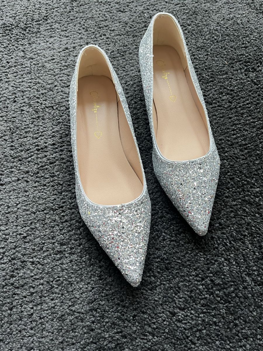 Scarpe da donna: Glitzernde Ballerinas, Silber, Gr. 38 – Nuovo (secondo la descrizione) da Bolligen venduto da Vroni23 2
