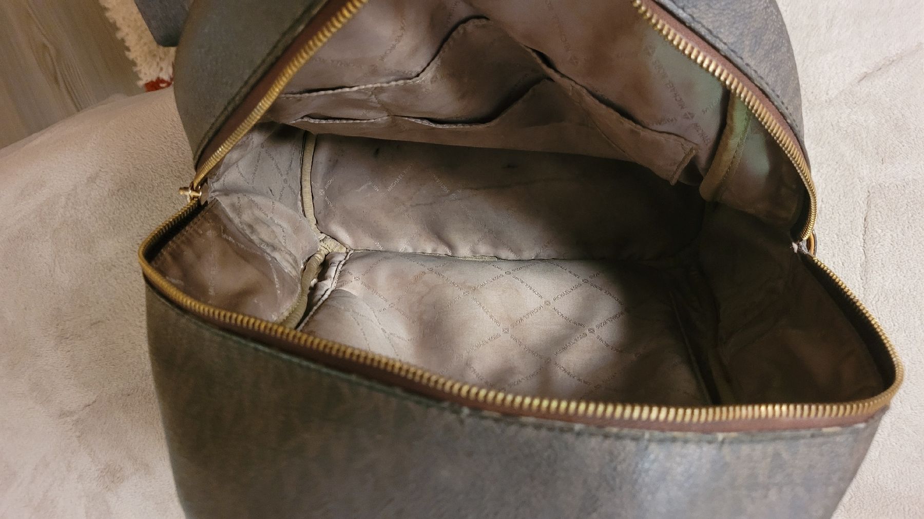 Michael Kors Rucksäcke: Sac à dos Michael Kors marron – Gebraucht aus collonges von marlene.carlos 2