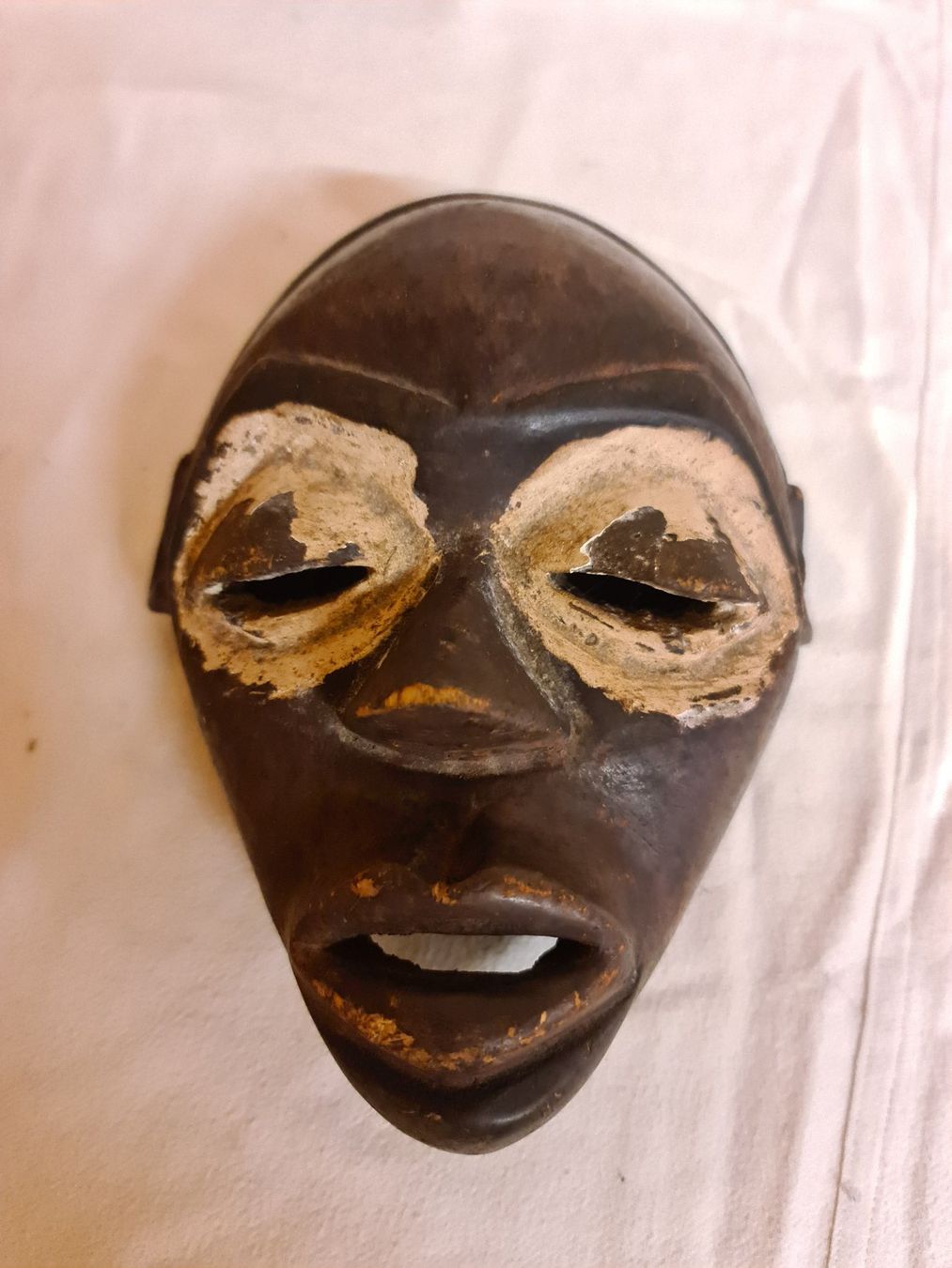 Arte internazionale: Geschnitzte Afrikanische Holz Maske – Usato da Ibach venduto da Hfedier