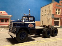 Dodge LCF CT 900 Canada Cartage Truck  Brekina H0 1/87