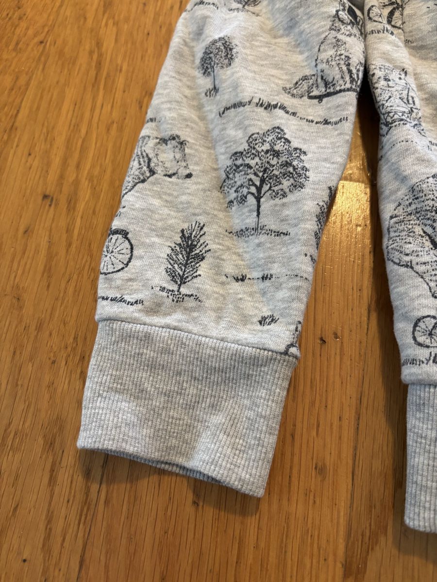 Pullover & Sweatshirts: 3 Kinder Pullover Grösse 140 – Gebraucht aus uster von kar_9rxp 6