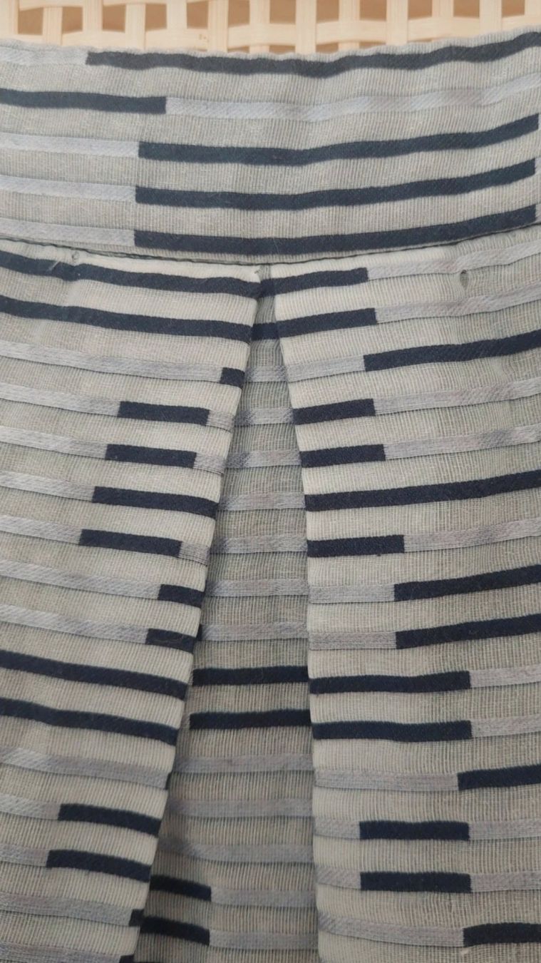 Max Mara Gonne: Jupe grise bleue soirée originale rayures Max&CO., taille 38 – Usato da Genève venduto da a_t_g5kq 4