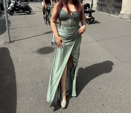 Ballkleid light green Grösse 42